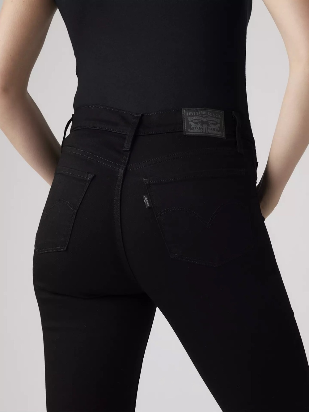 Levi's 311 Shaping Skinny Jeans in Black 27